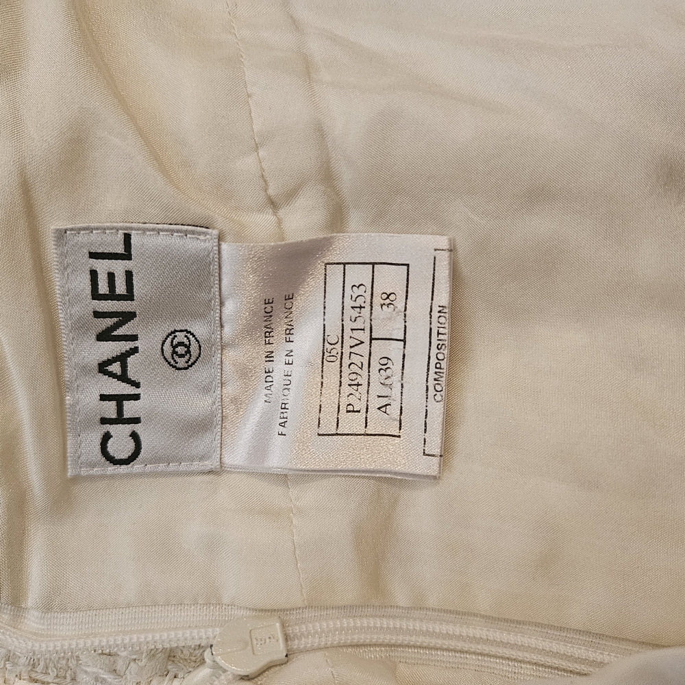 CHANEL Vintage Tweed Skirt - Picture 3 of 8